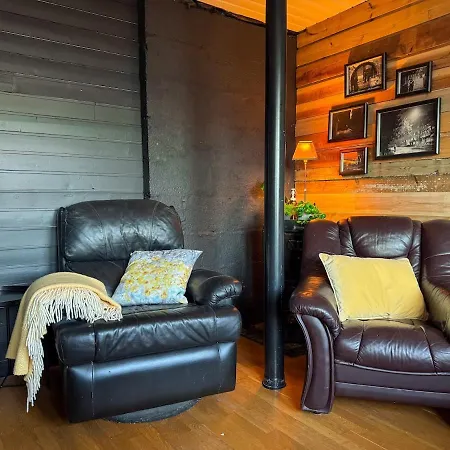 Cozy Close To The Sea Lii